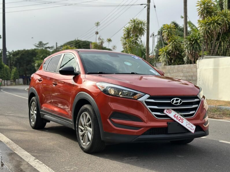 
								2017 Hyundai Tucson SE full									