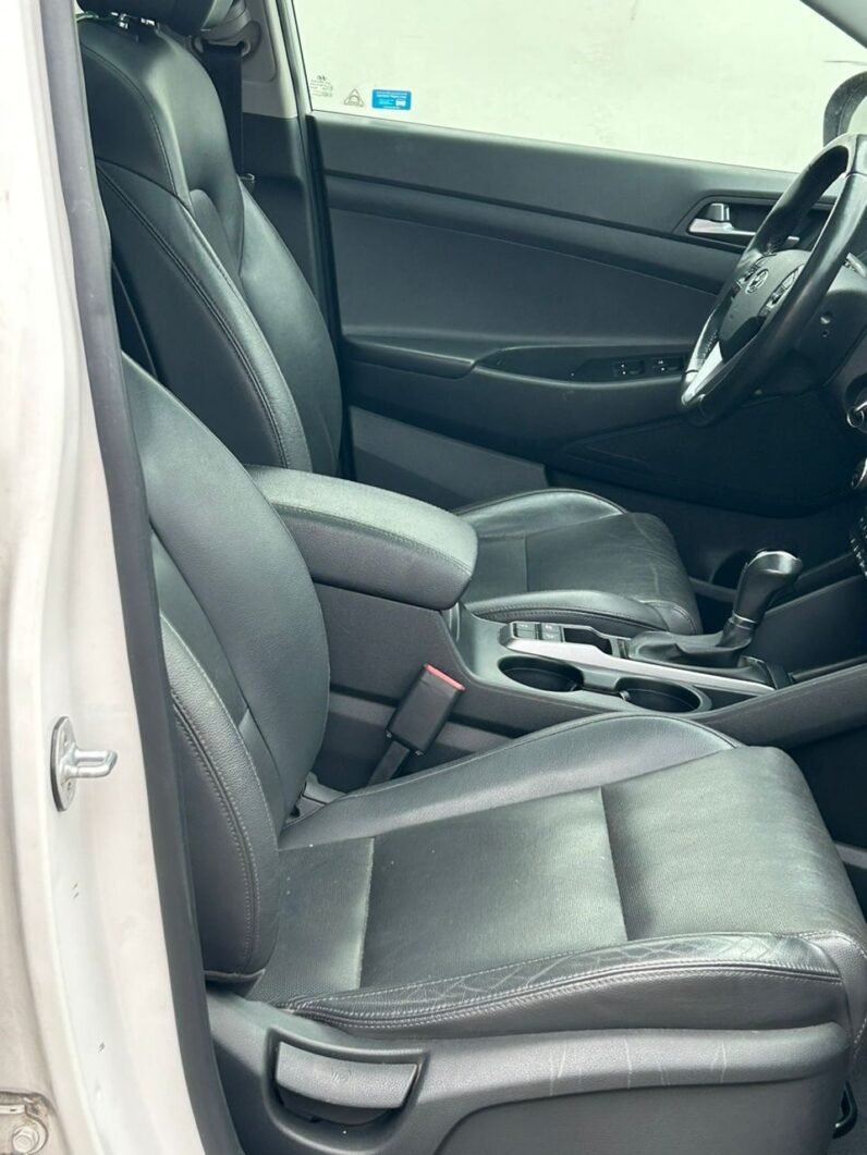 
								Hyundai Tucson 2017 Sports full									