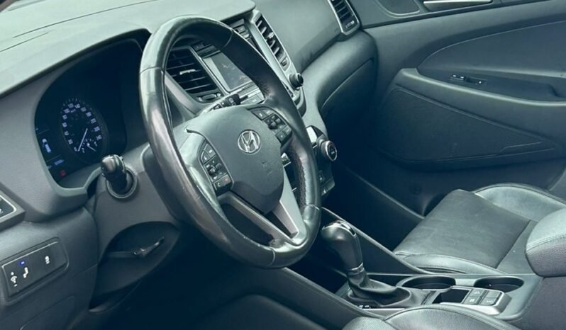 
								Hyundai Tucson 2017 Sports full									