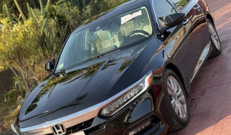 
								2018 Honda Accord Touring full									