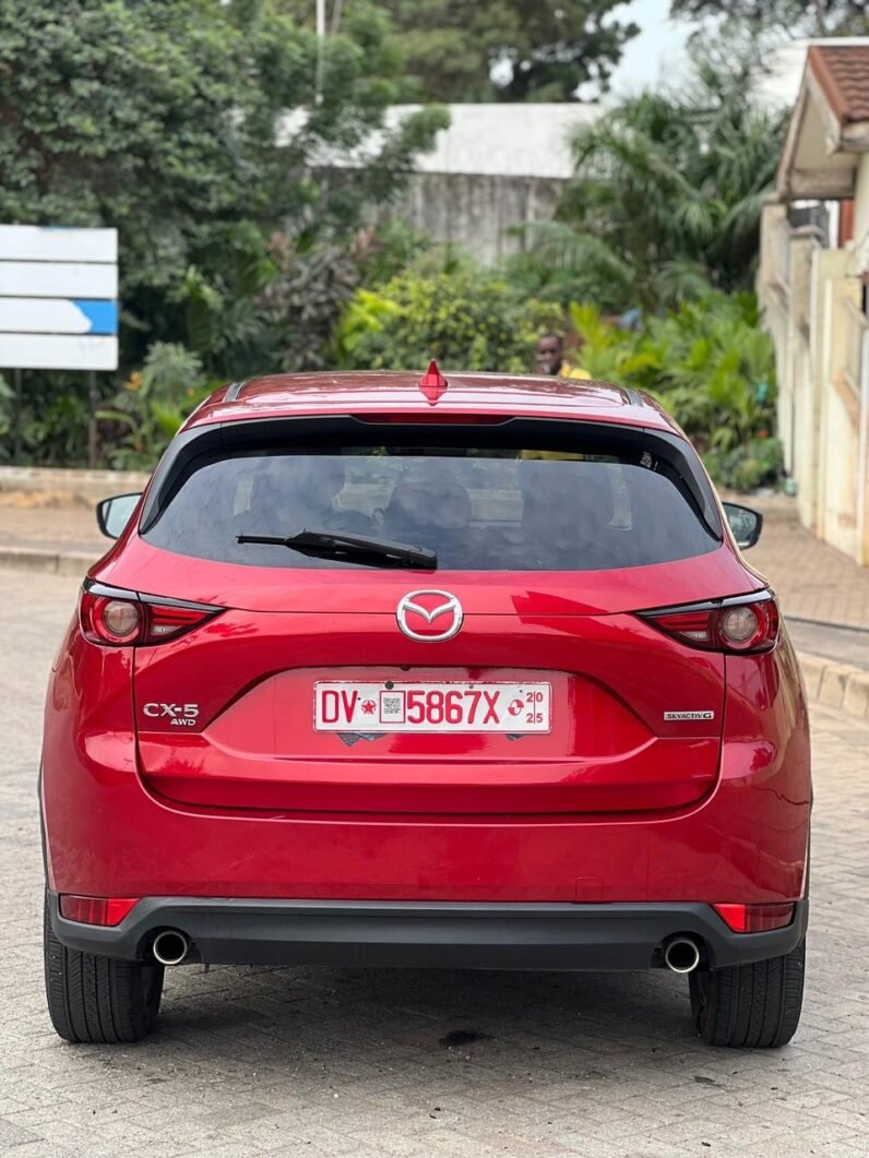 
								2022 Mazda CX-5 Touring full									