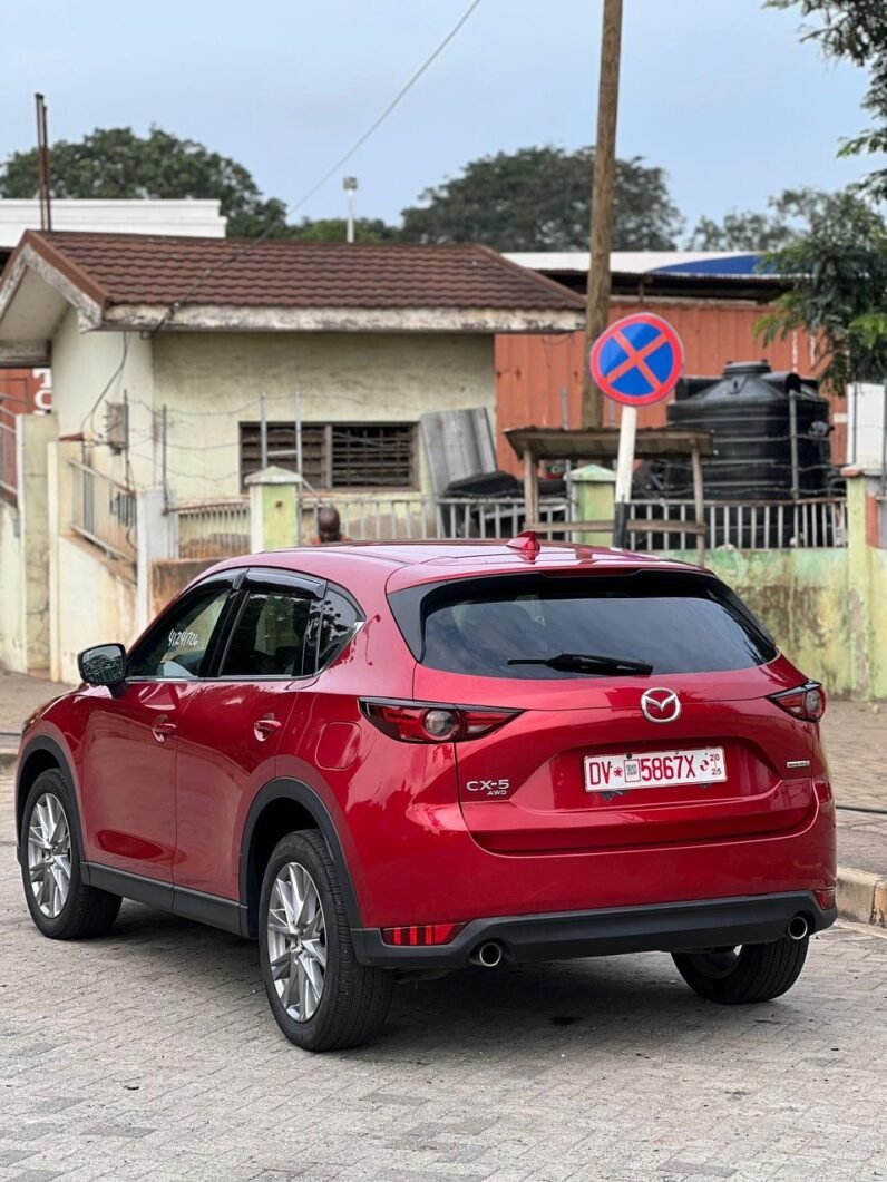 
								2022 Mazda CX-5 Touring full									