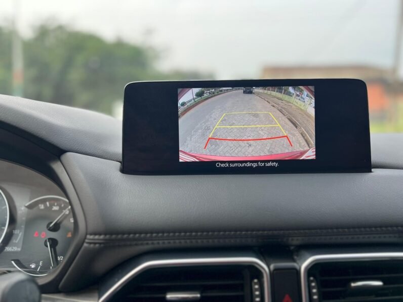 
								2022 Mazda CX-5 Touring full									